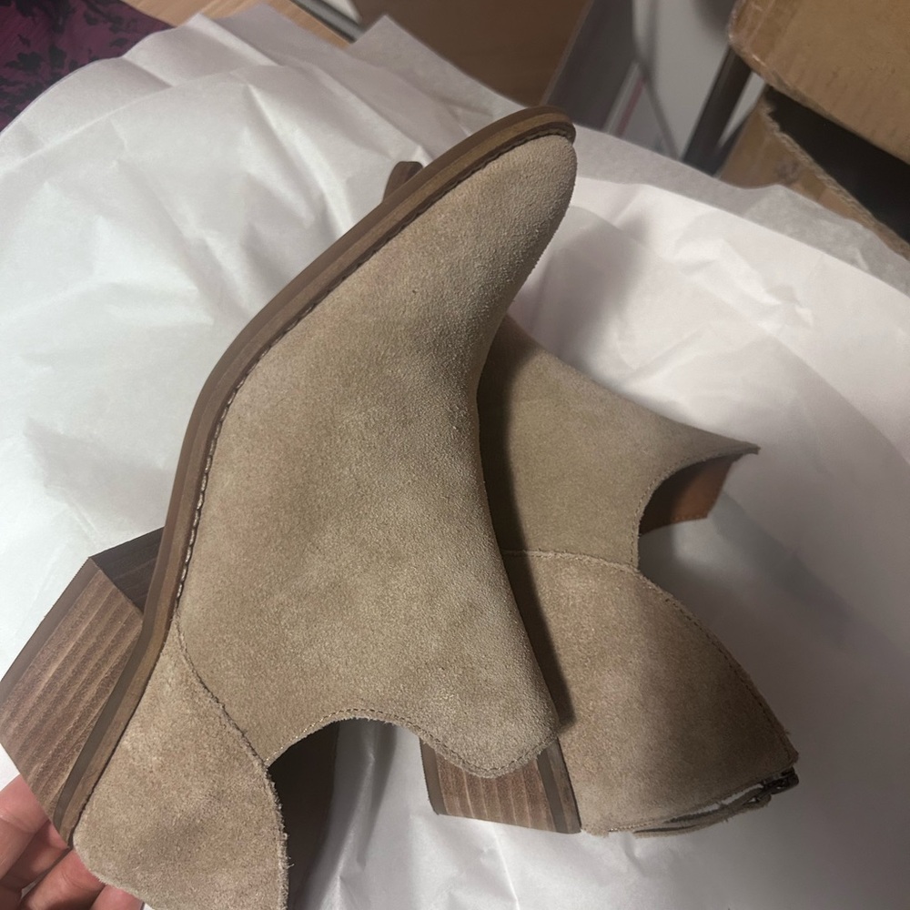 Lucky Brand Taupe Suede V-Cut Slip-On Mules - Picture 5 of 5